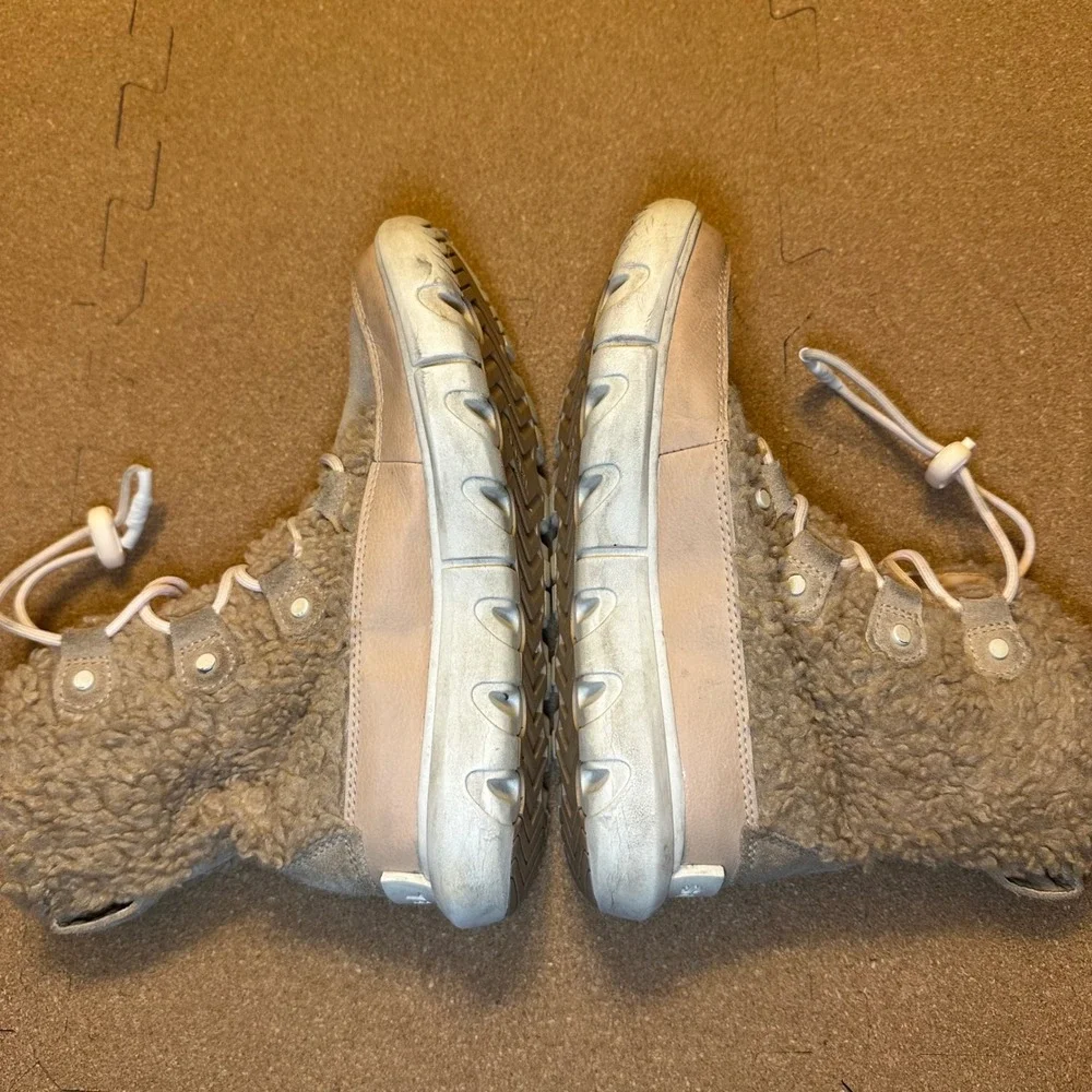 Sorel Kinetic Sport Tan Faux Fur Suede‎ Winter Boots NY4894-262 Womens 3